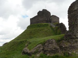 The 'triple ring' consisitng of  the tower, shell keep and outer platform 